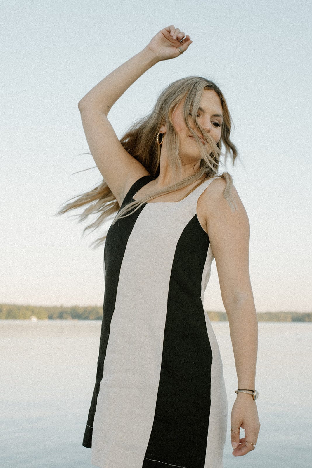 Black & Cream Colorblock Linen Dress - Image 4
