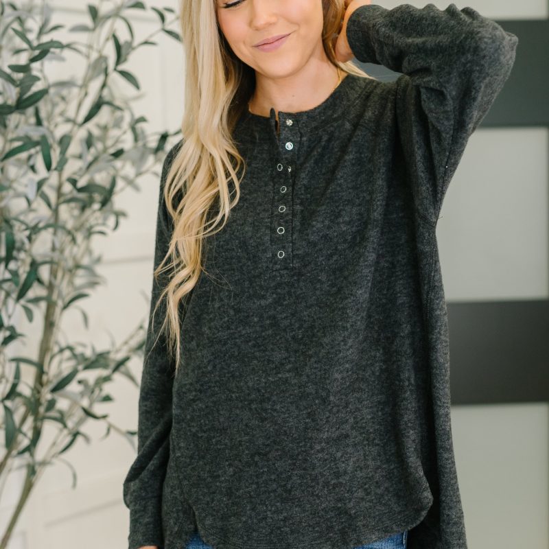 Urban Flux Scooped Hi-Low Long Pullover in Black